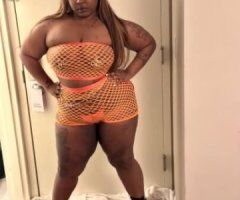 NYC's Juicy Delight 🍑💦 Ready to Play Now! 😘