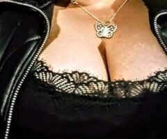 Heavenly Duet Awaits You in Austin 😘💋💦 - Image 2