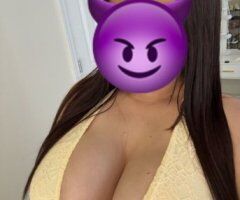 🔥 Spicy Salvadoreña Duo Awaits 🍑💋 26 - Image 4