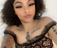 Everett's Enchantress Awaits 💋💦 Step Into Pleasure