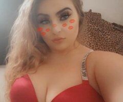 Seductive BBW in Paradise 🍍💋 Ready to Play? 💖🌺 - Image 4