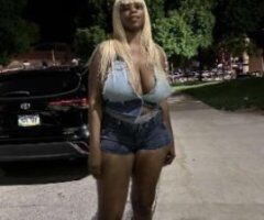 DesMoines Delight 🍑💋 Dive into Temptation 💦