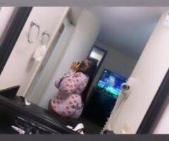 Curvy Caramel Seduction🍑💦 All Eyes on Me💋👀 - Image 5