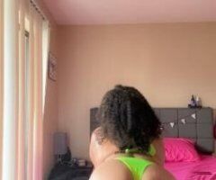 Petite Houston Tease 🌟💦 Super Wet Fun Awaits! - Image 6