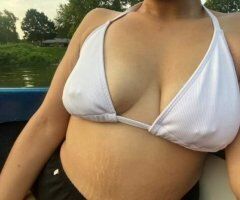 Curvy Temptress Awaits 💋🍑 Your Desire - Image 9