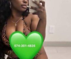 Curvy Delight Awaits! 🍑💋 Indulge in Fantasy 💦