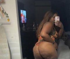 Savannah's Sultry Secret 💋🔥 Cum Play on Abercorn St. 💦😘 - Image 4