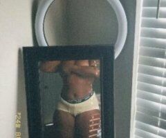 Houston's Hottest 💋🍑 Dive Deep with Me 💦😘 - Image 5