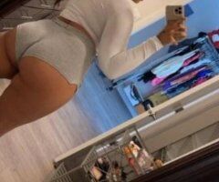 🔥 Savannah's Secret Temptation Awaits! 🍑💋💦 - Image 5