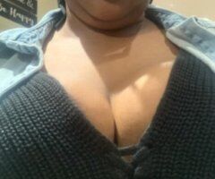 🎉 Curvy Oral Queen in La Salle 🍒 Let's Play! 💋