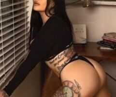 BUSTY Green Eyed Brunette Baddie 😻😘 - 25