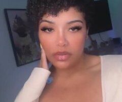 Thick Blasian Dream 🍑💦 Hourly Temptations Await 😘💋 - Image 4