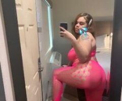 Sizzling Throat Goddess Awaits 💦😘🍑 Ready to Please! 🔥💋 - Image 4