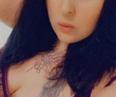 Akron's 💋 Throat Goddess Awaits! 💦🍑 - Image 7