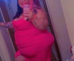Curvy Temptress Awaits You 🍑💋 Text & Tease Experience - Image 8