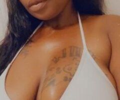 Luxurious Ebony Goddess 🍫💦 Outcalls & Car Visits Await 🚗💋 - Image 2