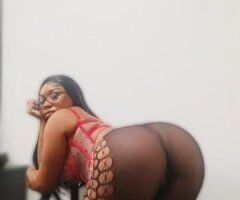 🍫 Throat Queen Awaits Your Wildest Fantasies 💦💋