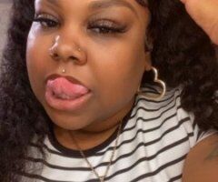 Voluptuous Vixen Wants to Drench You 💦🍑 - 35 - Image 5