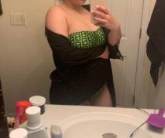 🔥 Skylar's Sensual Escape in Louisville 💦🍑💋