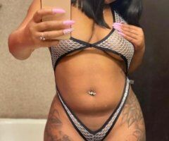 🍑 Ebony Temptress 💋 Ready for Car Adventures 🚗🔥 - Image 3
