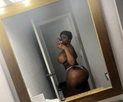 🔥 Foxy Roxy Awaits 💋 Columbia's Temptation 🍑