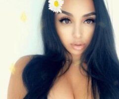 Persian Pleasure 🍑🍾 2 Girl Special, All Night 💋🔥