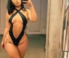 Persian Pleasure 🍑🍾 2 Girl Special, All Night 💋🔥 - Image 2