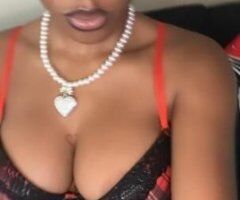 Tiny Temptress 💕🍑 Facetime Tease 💋 - Image 3