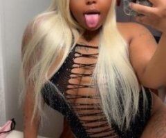 5-Star Soaker Ready to Play 💦💋 Backdoor Bliss 🍑😘 - Image 4