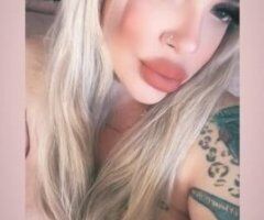 💋 Blonde Bombshell: Wet & Wild in Long Beach! 🍑💦 - Image 5