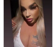 💋 Blonde Bombshell: Wet & Wild in Long Beach! 🍑💦 - Image 6