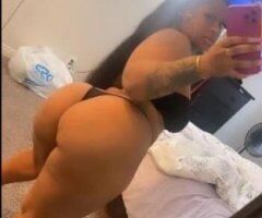 Ebony Delight 💦🍫 Ready to Satisfy Your Wildest Dreams! 😘🔥 - Image 2