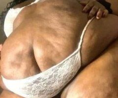 Thick Thighs & Juicy Delights Await 🍑💦💋 - Image 2