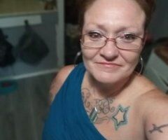 🔥 Steamy MILF Craving Fun in KC! 💋🍑