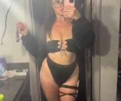 Curves & Curls 🍑💋 Italian Temptress Awaits 🔥