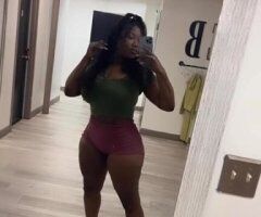 Thick & Tantalizing Cocoa Delight 🍑💋 Ready for Fun! 😘💦