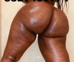 Thick & Juicy Delight 🍑💋 Open to Explore 💦 - Image 5