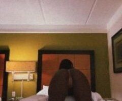 Wet & Wild Escape 💦🍑 Ready Anytime, Daddy! 💋✨ - Image 4