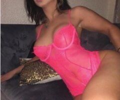 Naughty or Nice? 😈💋 Euro Tease Awaits 🍑✨ - Image 4