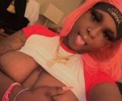 Curvy Barbie Awaits 💋🍑 Savannah's Sweet Escape 😘✨