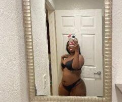 Fun-Sized Delight 🍫💋 Ready to Treat You Right 💦😘 - Image 3