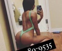 💋 Bubbly Bombshell Awaits in ABQ! 🍑💦