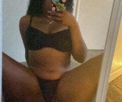 Nashville's Juicy Treat 🍑💦 Ready to Rock Your World! 😘 - Image 2