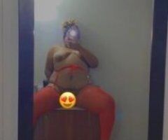 Gainesville's Juicy Secret 🍑💦 Meet Niyah Buxx - Image 2
