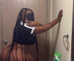 Thick & Juicy Delight 🍑💋 Ready to Play! 💦 - Image 3