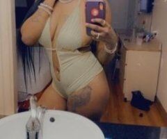 Curvy Dream Awaits 💋🔥 QV Delights 💦 Available Now! - Image 4