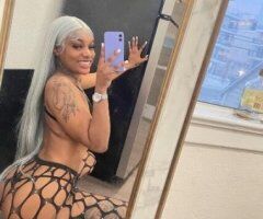 Indulge in Taylor's Temptation 💋🍑💦