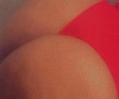Sizzling Red Bone Treat 🔥💋💦 Fort Myers Fun Awaits!