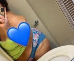 Curvy Queen Awaits 🍑✨ Big, Bold & Beautiful 💋 - Image 2