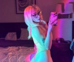 🌟 Candy's Irresistible Delight 🍬💋 Only in LA! - Image 3